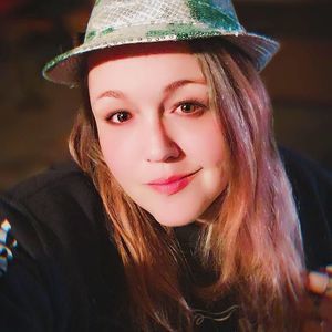 Meet your Posher, Brandi